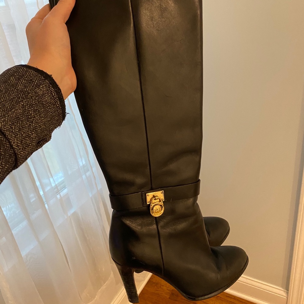Michael Kors Knee High boots. Black Leather.